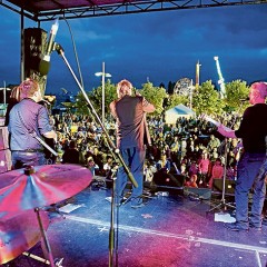Festival hits the waterfront